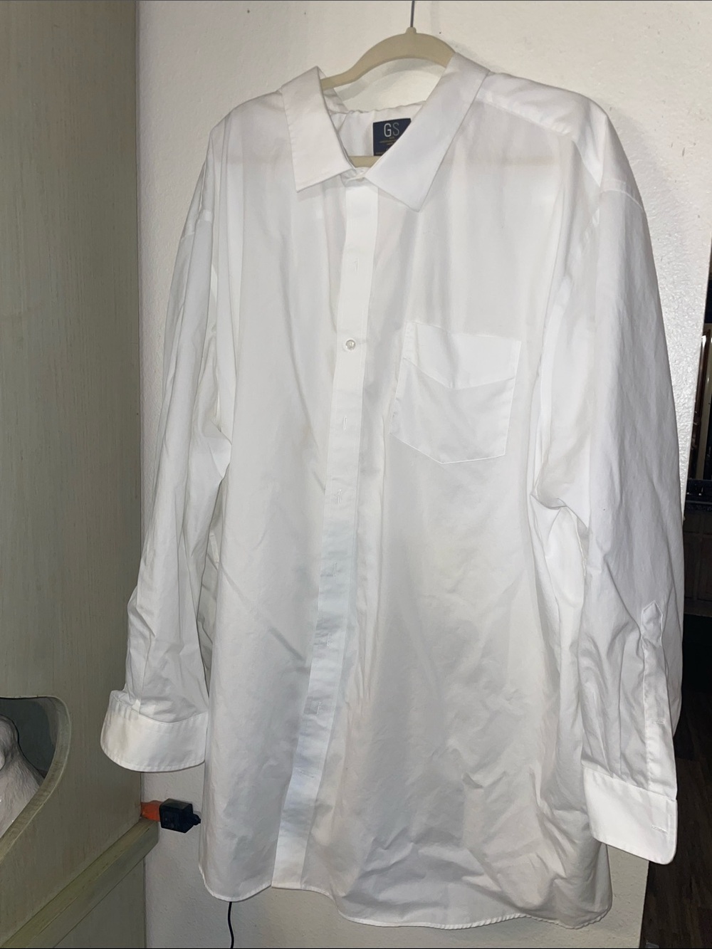 GS Men's Long-Sleeve White Dress Shirt